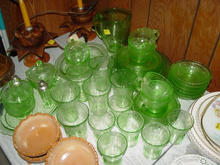 Full set green Depression Glass, service for six.