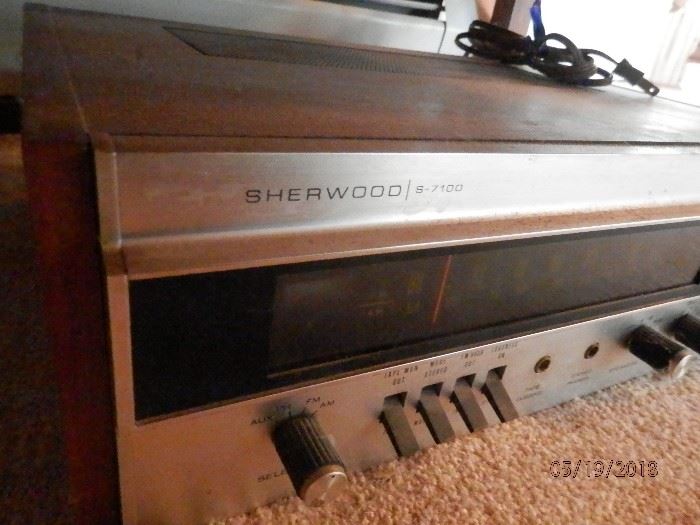 late '60's Sherwood SA-7100 stereo AM/FM receiver....their are also a pair of KLH Model 20 2 way bookshelf speakers....NOT BLOWN