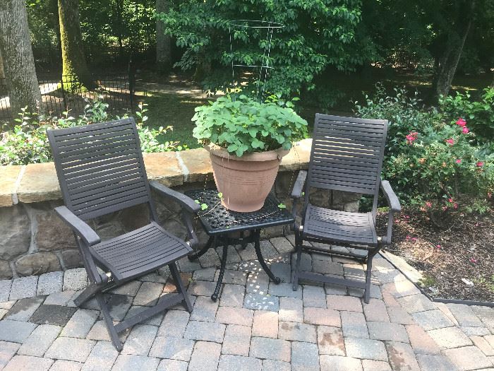 Painted outdoor table & 6 chairs, Large plastic planters 