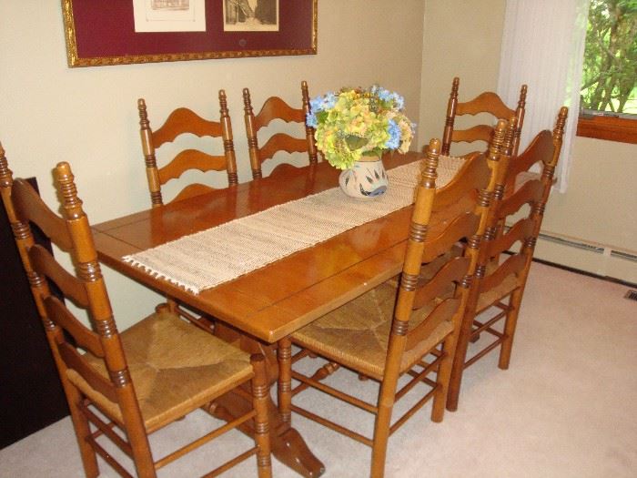 Vintage (1970's) Solid Maple Table w/ (2) Leaves & Protective Hard Cover~(6) Ladderback Chairs~Beautiful!  