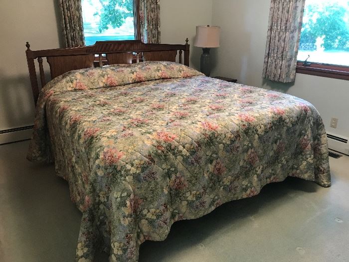 King Size Bed with Newer Pillowtop Mattress (1 of 4 piece matching Bedroom set)