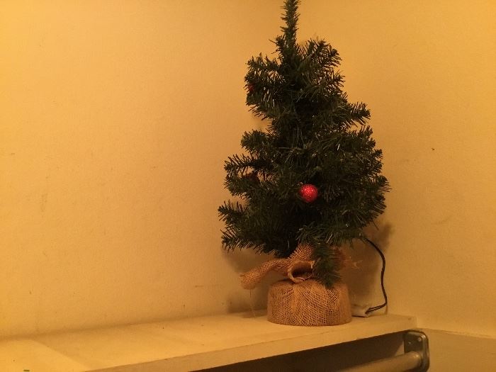 Mimi Christmas tree