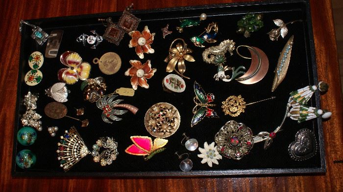 Collection of Costume Jewelry.