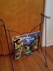 Collapsible record Player stand (missing top shelf - easy to fabricate) with slot to display album in rotation!