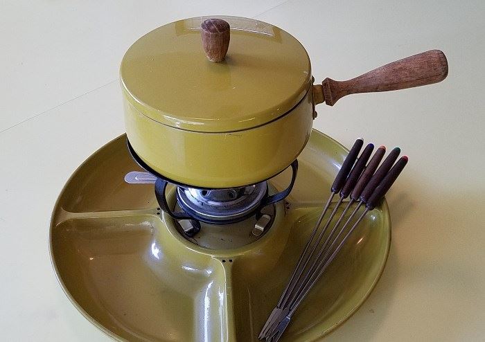 One of a few Fondue sets
