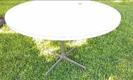 Eames aluminum group patio table