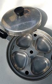 wow - very cool vintage egg poaching dish
