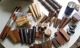 Large assortment of vintage furniture feet and legs