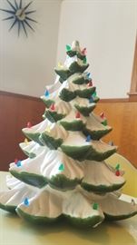 Large ceramic Xmas tree