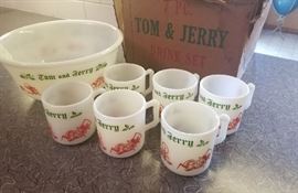 Vintage Tom & Jerry (eggnog) Xmas punch bowl and mugs set