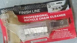 Bicycle chain cleaner (in box)