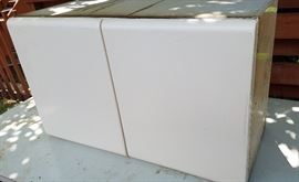 Upper cabinet horizontal