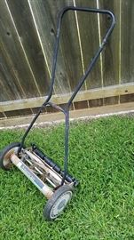 low emission lawn mower