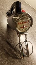Dorney "rocket ship" handheld blender