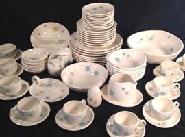 67 pieces of Franciscan Starburst dinner ware
