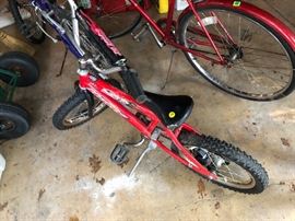many bikes all in very good condition