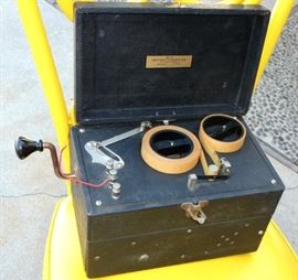 WWII crank morse code trainer