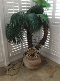 Artificial palm tree