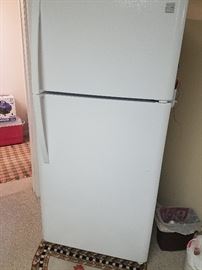 Kenmore  refrigerator 