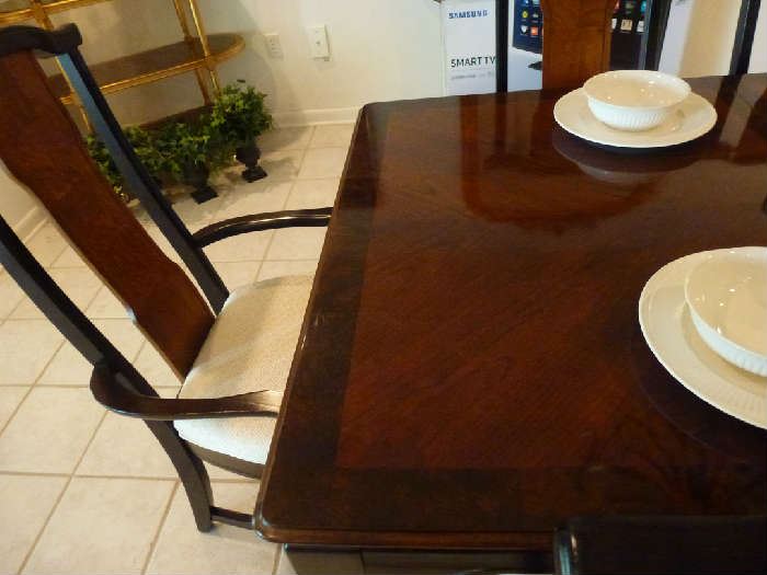 Broyhill dining table