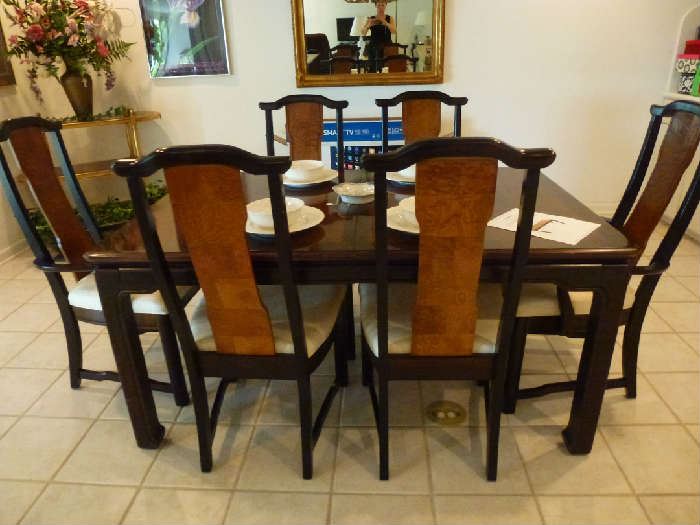 Broyhill Asianline dining table with 2 leaves and 6 chairs
