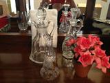 Assorted glass items.