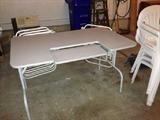 Folding computer desk