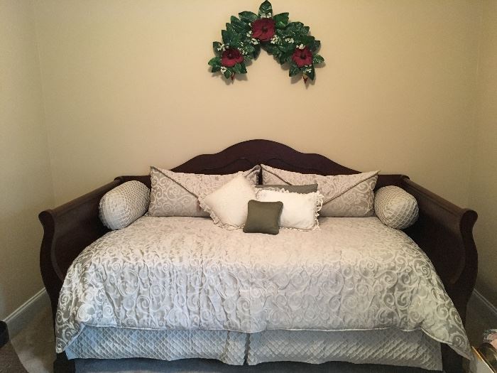 Beautiful Sleigh Bed, Oversized Twin Mattress ad Bedding, Excellent Condition 