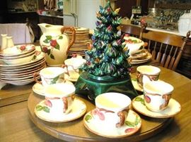 Franciscian China, Apple pattern....Lots of serving pieces.