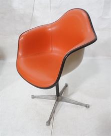 Lot 122 HERMAN MILLER by CHARLES EAMES Shell Lounge Chair