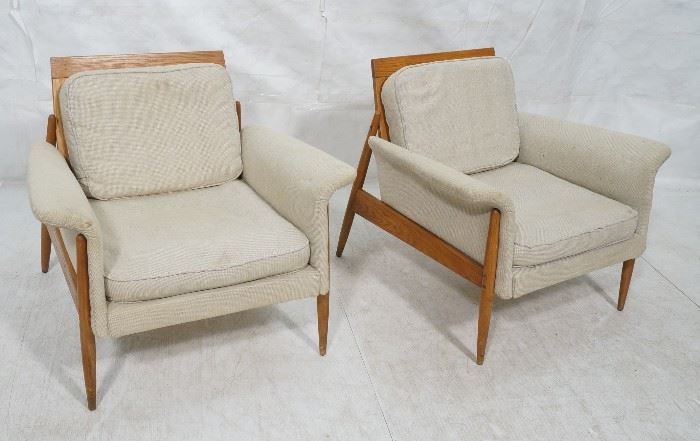 Lot 736 Pr Danish Modern Oatmeal Fabric Lounge Chairs. Sp