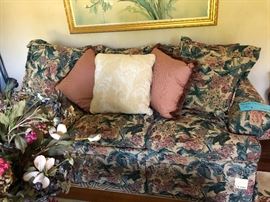 HENREDON SOFA