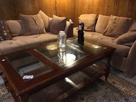 Corner sofa & coffee table 