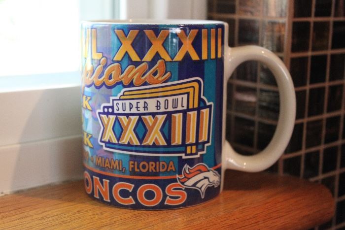 vintage broncos super bowl mug