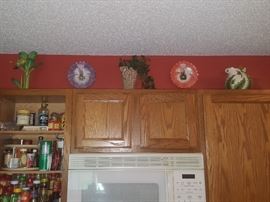 Decorative plates, vase and pitcher.