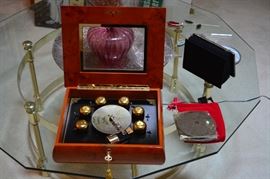 Music box open -- works!