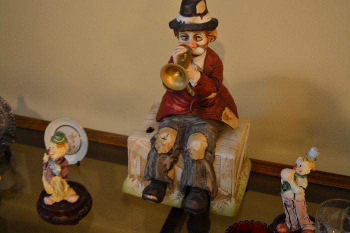 Emmit Kelly and more clown figurine collection.