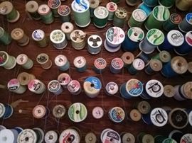 Lots of vintage sewing notions