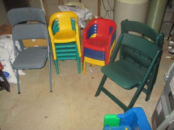 Folding chairs and children's chairs