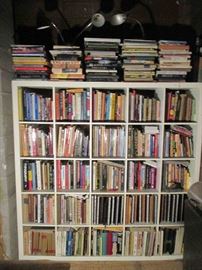 Books shelves ext wide