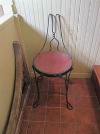 Chair pink iron