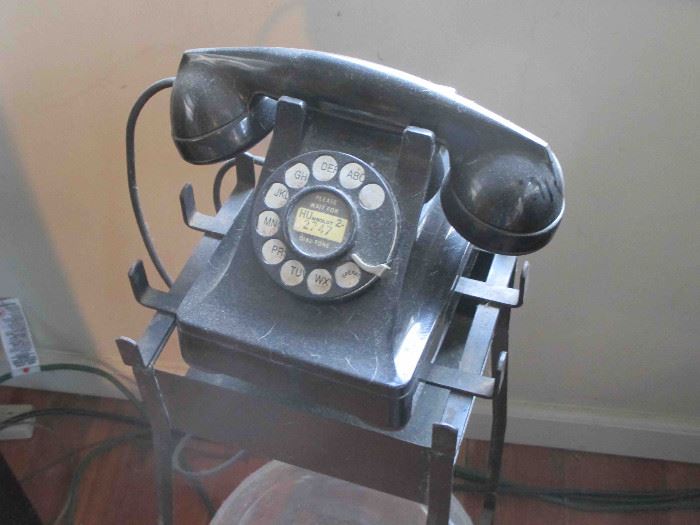 Phone antique