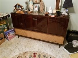 Scarce Grundig "Majestic" radio