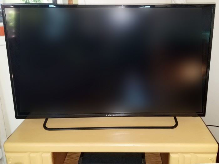 42" flat screen TV