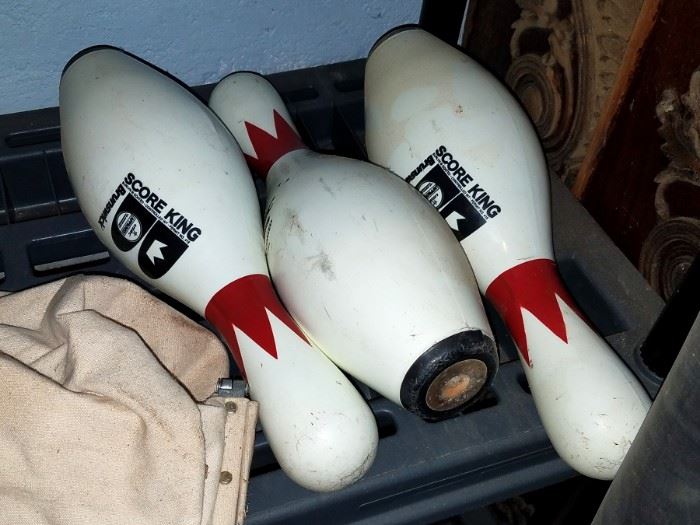 Vintage score king bowling pins