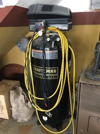 Air compressor 