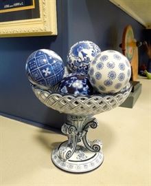 Pedestal vase and ceramic decorative orbs
