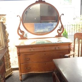 Birds Eye Maple Dresser w/ Mirror