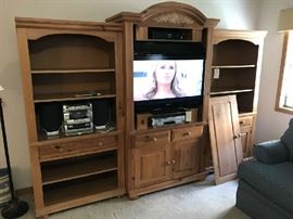 Broyhill Entertainment Center