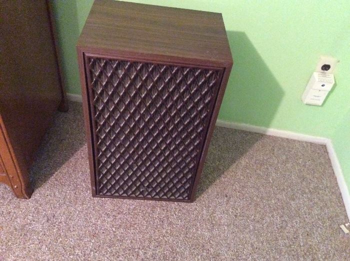 Vintage Sansui speakers SP 2500x